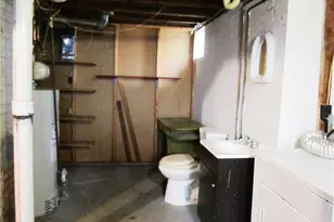 1081 Seward Ave, Akron, OH 44320 - Photo 29