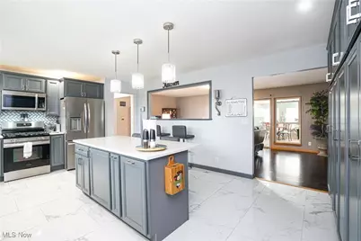 906 Westview Drive, Belpre, OH 45714 - Photo 7