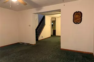 439 Henry Ave, Steubenville, OH 43952 - Photo 5