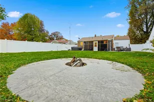 1015 37th St NW, Canton, OH 44709 - Photo 33