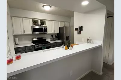 3510 E Prescott Circle, Cuyahoga Falls, OH 44223 - Photo 9