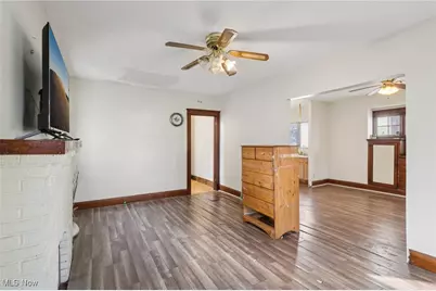 605 W Warren Avenue, Youngstown, OH 44511 - Photo 9