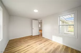 506 Middle Rd, Conneaut, OH 44030 - Photo 13