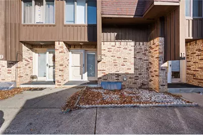 312 Bryn Mawr Street, Ravenna, OH 44266 - Photo 1