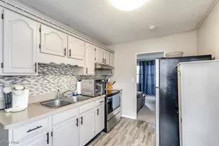 415 Ambler Dr, Elyria, OH 44035 - Photo 15