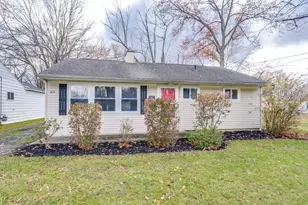 415 Ambler Dr, Elyria, OH 44035 - Photo 3