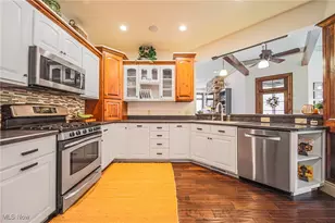 12580 State Route 39, Big Prairie, OH 44611 - Photo 17