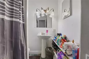 1017 Broadway St, Masury, OH 44438 - Photo 15