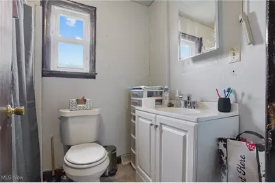 1017 Broadway Street, Masury, OH 44438 - Photo 11