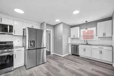 16809 Scottsdale Boulevard, Huber Heights, OH 44120 - Photo 9