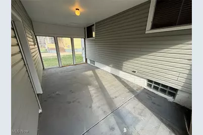 424 3rd Street NE, New Philadelphia, OH 44663 - Photo 7