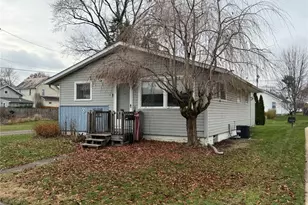 424 3rd St NE, New Philadelphia, OH 44663 - Photo 3