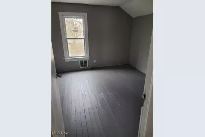 374 E Voris Street, Akron, OH 44311 - Photo 11