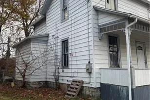 374 E Voris St, Akron, OH 44311 - Photo 3