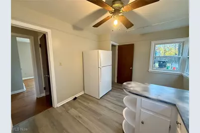 1055 Whittier Avenue, Akron, OH 44320 - Photo 5