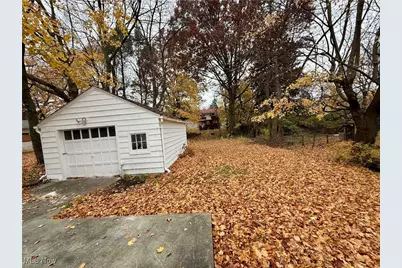 1055 Whittier Avenue, Akron, OH 44320 - Photo 15