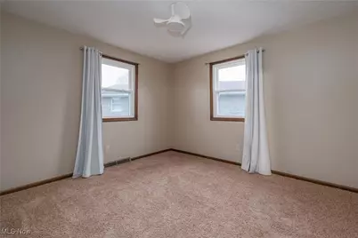 3450 Crownpoint Street NW, Massillon, OH 44646 - Photo 25