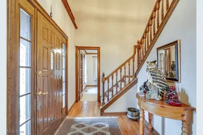 4700 Barnsleigh Drive, Akron, OH 44333 - Photo 5