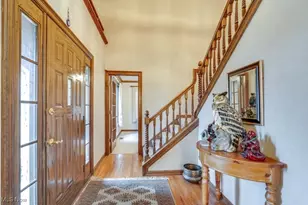 4700 Barnsleigh Dr, Akron, OH 44333 - Photo 5