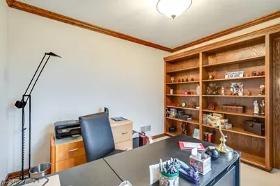 4700 Barnsleigh Drive, Akron, OH 44333 - Photo 7