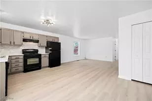 127 Parmely Ave, Elyria, OH 44035 - Photo 3