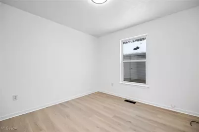 127 Parmely Avenue, Elyria, OH 44035 - Photo 17