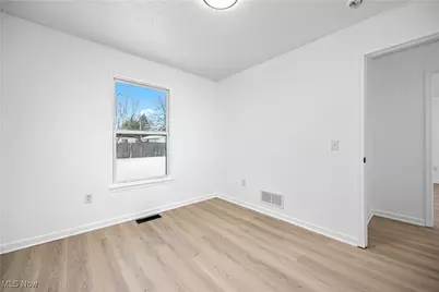 127 Parmely Avenue, Elyria, OH 44035 - Photo 25