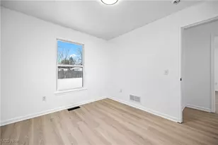 127 Parmely Ave, Elyria, OH 44035 - Photo 25