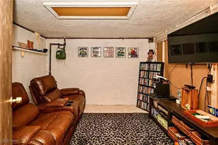 1199 Iona Ave, Akron, OH 44314 - Photo 27