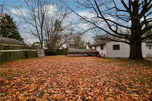 1199 Iona Ave, Akron, OH 44314 - Photo 33