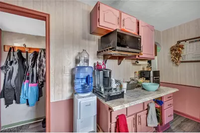 1646 Highview Avenue, Akron, OH 44301 - Photo 13