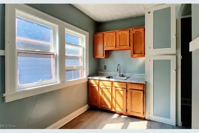 920 E 143rd Street, Loveland, OH 44110 - Photo 3