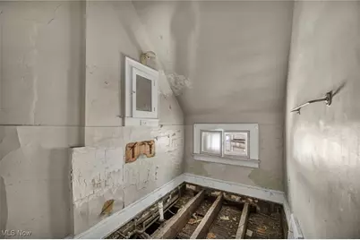 7116 Fullerton Avenue, Loveland, OH 44105 - Photo 13