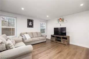 133 W Spring Dr, Elyria, OH 44035 - Photo 7