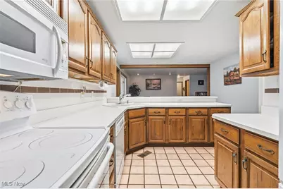 2111 Prestwick Drive #3A, Uniontown, OH 44685 - Photo 17