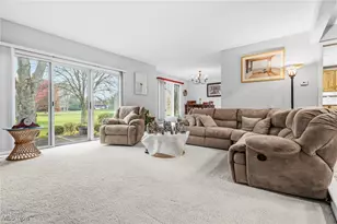 2111 Prestwick Dr, Uniontown, OH 44685 - Photo 13