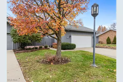 2111 Prestwick Drive #3A, Uniontown, OH 44685 - Photo 3