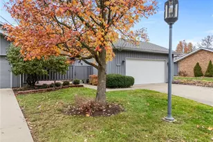 2111 Prestwick Dr, Uniontown, OH 44685 - Photo 3