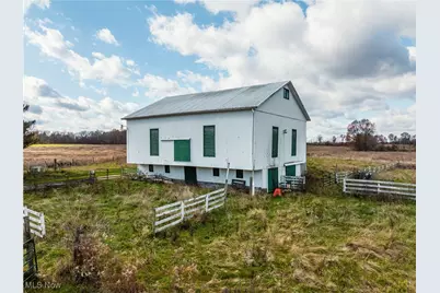 1520 Bedford Road, Lowellville, OH 44436 - Photo 11