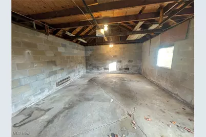 131 Emmons, Akron, OH 44312 - Photo 17