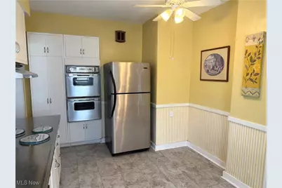 15735 Clifton Boulevard, Oakwood, OH 44107 - Photo 9