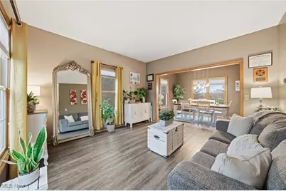 4212 Devonshire Court, Akron, OH 44321 - Photo 11