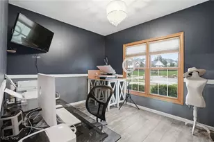 4212 Devonshire Ct, Akron, OH 44321 - Photo 9