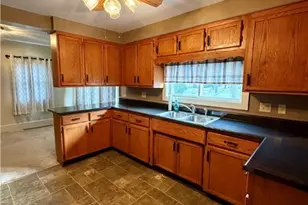 413 N Main St, Polk, OH 44866 - Photo 13