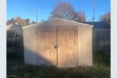 2939 Joseph Place NW, Canton, OH 44708 - Photo 3