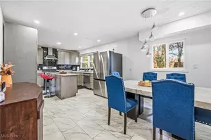 510 W Regency Cir, Canfield, OH 44406 - Photo 13