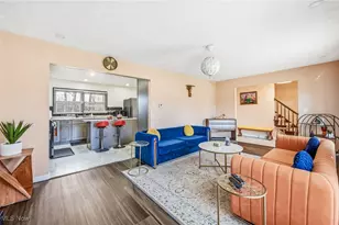 510 W Regency Cir, Canfield, OH 44406 - Photo 9