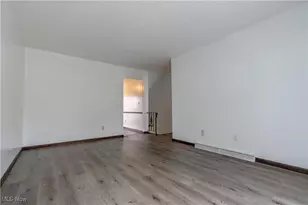 4529-4533 Camelot Cir, Uniontown, OH 44685 - Photo 13