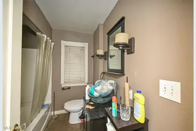 639 Chester Avenue, Akron, OH 44314 - Photo 13