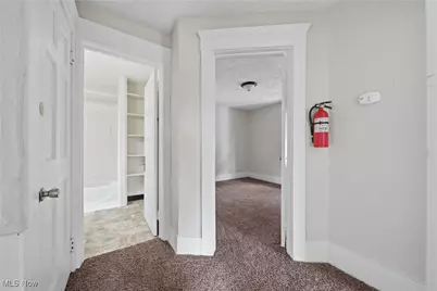 606 Brown Street, Akron, OH 44311 - Photo 13